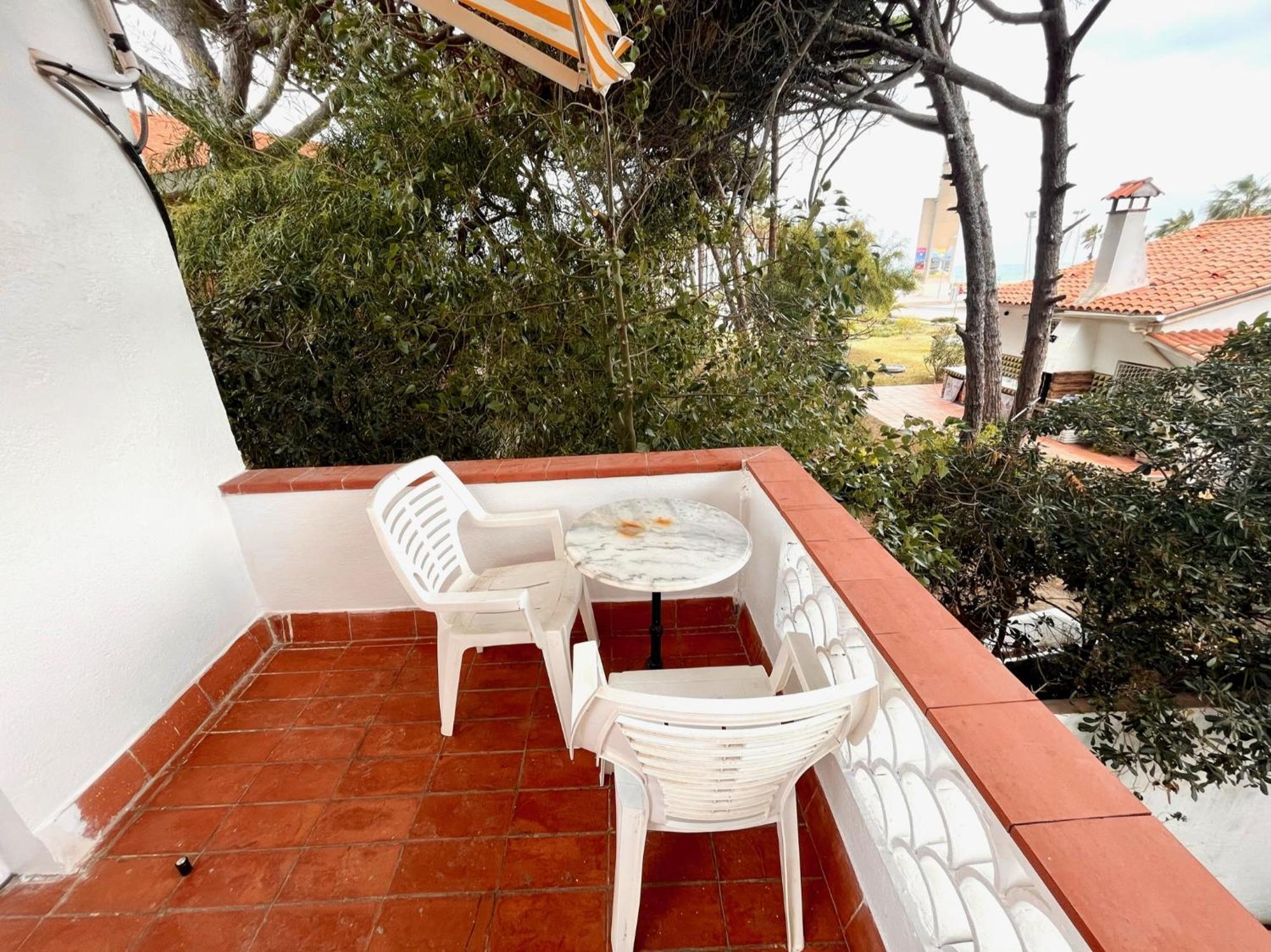 Nuevos Apartamentos Frente Al Mar Y A La Playa カステルデフェルス エクステリア 写真